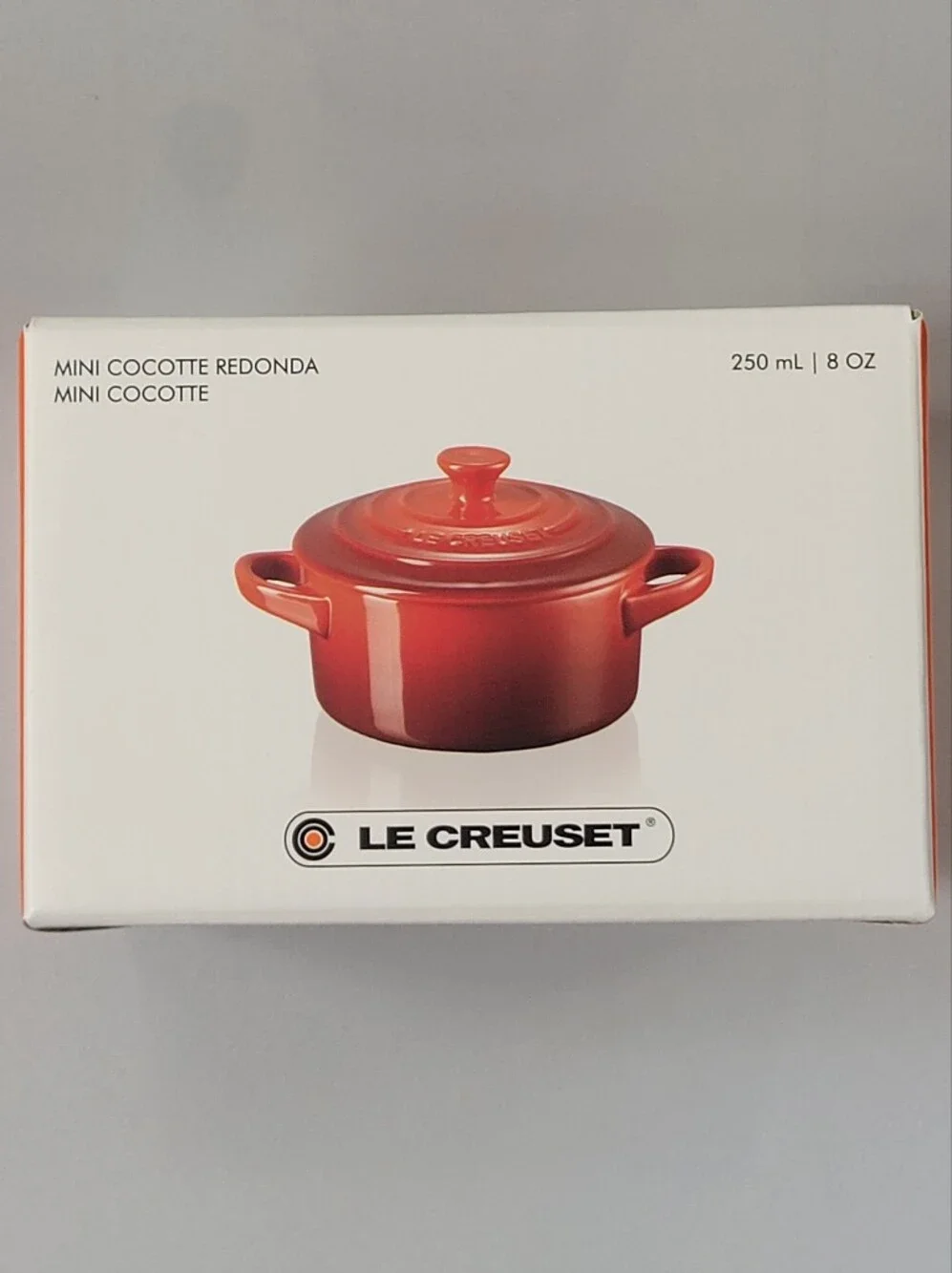 Le Creuset Stoneware Mini Cocotte - Artichaut colored (250 mL / 8 oz)